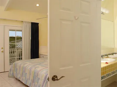 Sanctuary & Retreat 3* Playa Azul