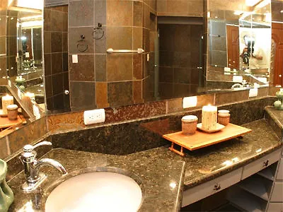Sanctuary & Retreat Aparthotel 3*