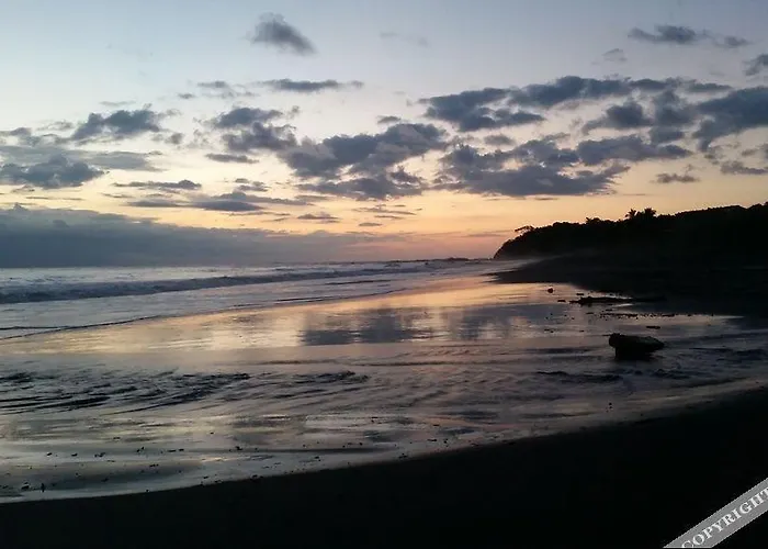 Sanctuary & Retreat Playa Azul