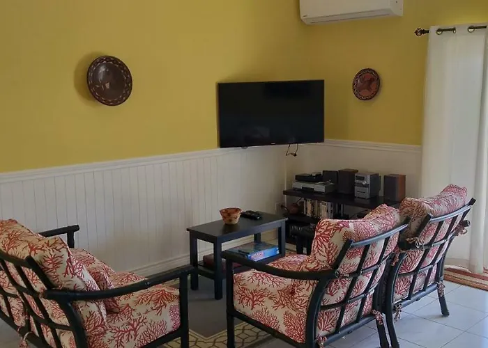 Sanctuary & Retreat Aparthotel 3*
